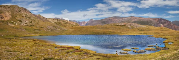 Озеро Серед Гірської Тундри Панорамний Вид — стокове фото