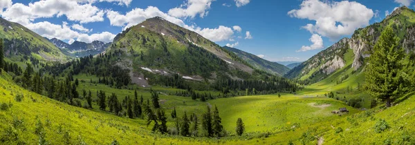 Beautiful Mountain Valley Snow Greens Slopes Spring Mountains Altay Panoramic — Stock Fotó