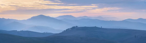 Montagne Colline Mattino Foschia Vista Panoramica — Foto Stock