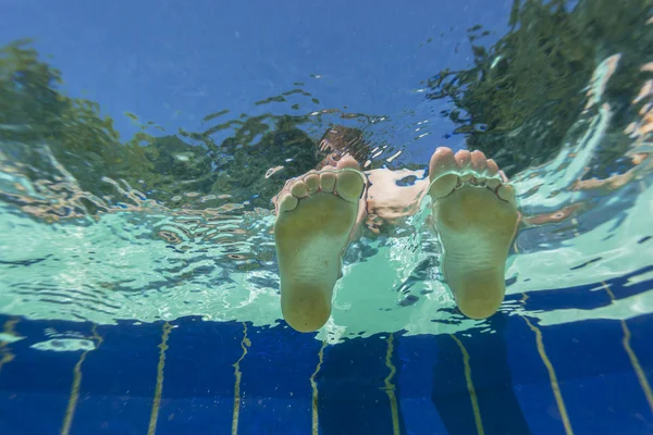 Piedi piscina subacquea — Foto Stock