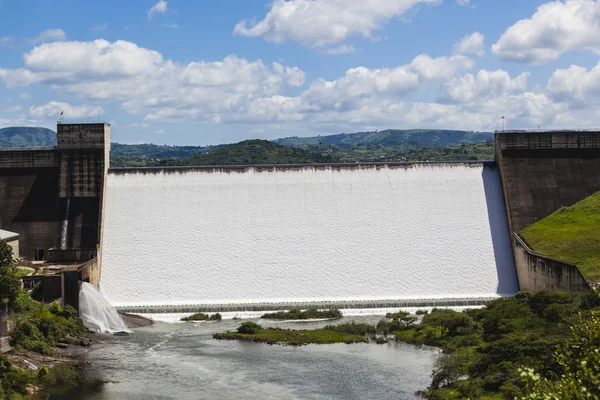 Barragem parede de energia de água — Fotografia de Stock