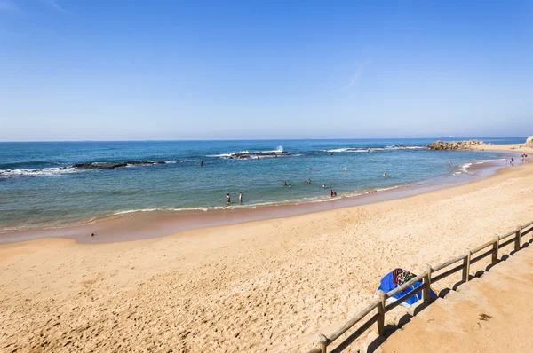 Spiaggia Oceano bagnanti — Foto Stock