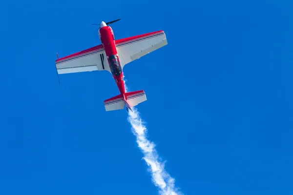 飛行機のアクロバット飛行 — ストック写真