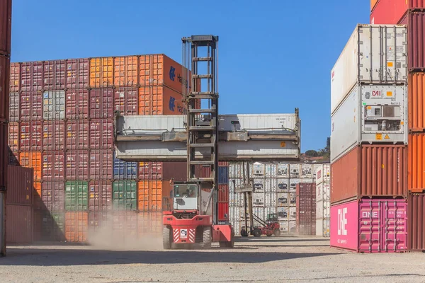 Steel Shipping Containers Stack Depot Vehicle Hydraulic Fork Lifter Machine — Stock Photo, Image