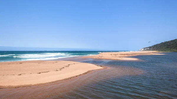 Beach Sandbanks Open River Water Mouth Lagoon Flowing Blue Ocean — Stock Photo, Image