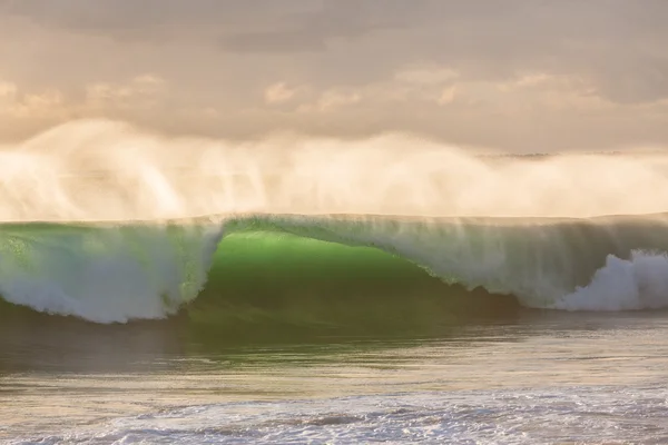 Ocean wave podświetlenie sprayu kolor — Zdjęcie stockowe