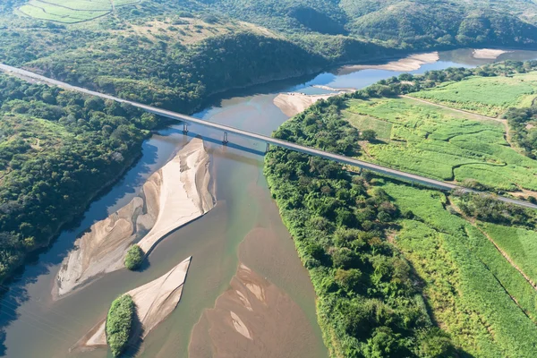 Jembatan Flying Air River Landscape — Stok Foto