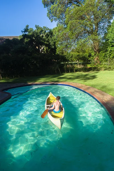 Boy Canoe Pool — Stock Photo, Image