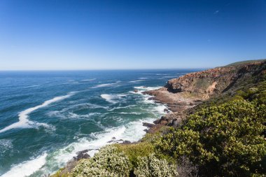 Okyanus kayalık sahil şeridi