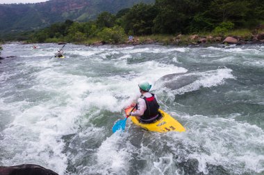 Kayaks nehir eylem
