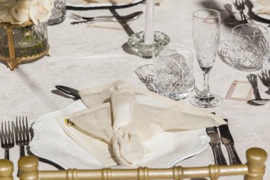 Parti dekor tablolar çatal bıçak takımı