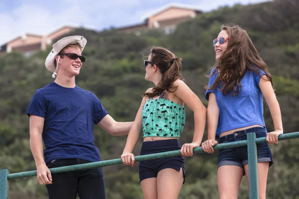 Boy Girls Beach Talking Socializing — Stock Photo, Image