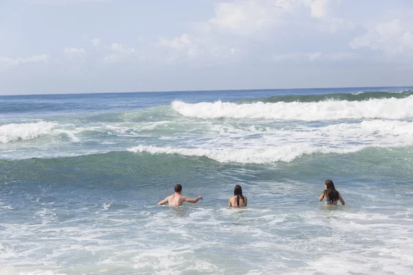 Girls Boy Swimming Beach — Stock Photo, Image