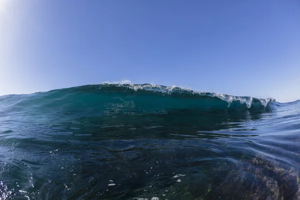 Ola de arrecife azul poco profundo — Foto de Stock