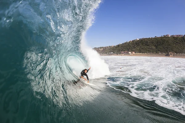 Surf dentro de acción — Foto de Stock