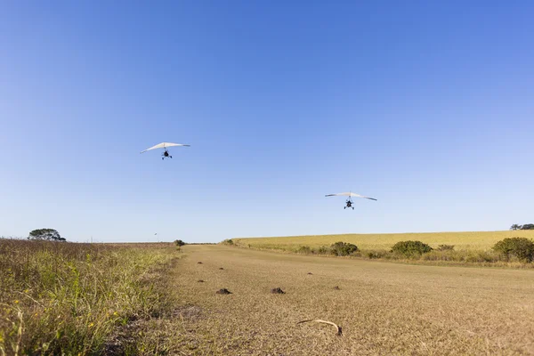 Microlight Flying Decolla Blu — Foto Stock