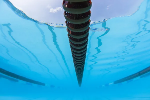 Schwimmbecken Gala Bahn Markierungen unter Wasser — Stockfoto