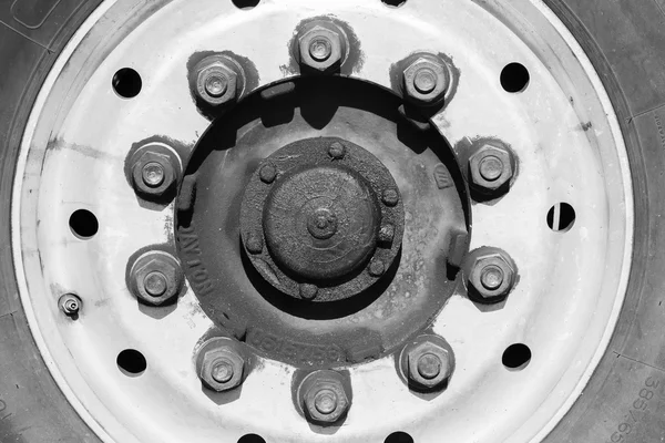 Truck Wheel Rim Nuts — Stock Photo, Image