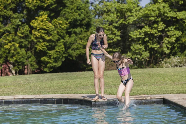 Girls Swim Pool Fun — Stock Photo, Image