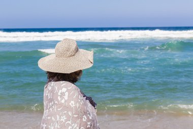Kadın şapka Beach okyanus