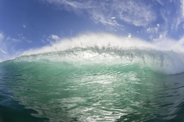 Encuentro de natación con olas — Foto de Stock