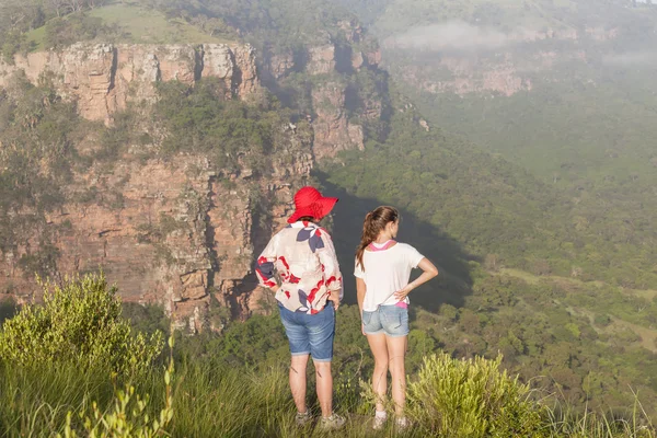 Hiking, vahşi kızlar — Stok fotoğraf