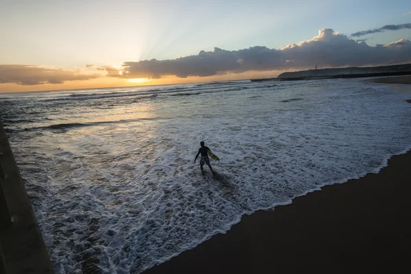 Surfista Spiaggia Oceano — Foto Stock