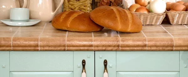 Bread on wortop — Stock Photo, Image