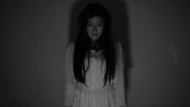 Azji Kobieta Duch Twarz Makijaż Horror Scena Halloween Pojęcie — Wideo stockowe
