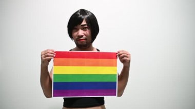 LGBT Onur Ayı konsepti, Asyalı yakışıklı erkek makyaj ve kadın kıyafeti, gay özgürlük günü 