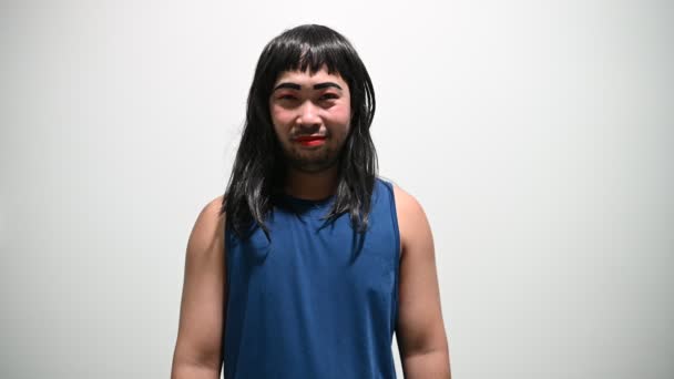Lgbt Orgullo Mes Concepto Asiático Guapo Macho Maquillaje Desgaste Mujer — Vídeos de Stock