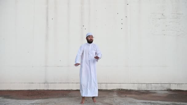 Asiatisk Man Islam Bön Ramadan Festival Koncept — Stockvideo