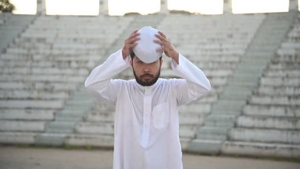 Asiático Homem Islâmico Oração Ramadã Festival Conceito — Vídeo de Stock