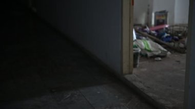 Ölü kızın kanlı videosu, Cadılar Bayramı konsepti. 