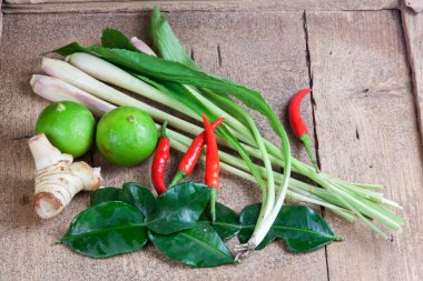 Sıcak ve ekşi Tay çorba için baharat