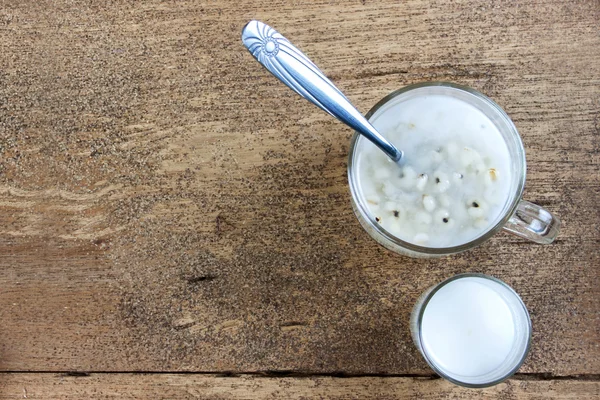 Cereal Job's tears with coconut milk — Stock Photo, Image