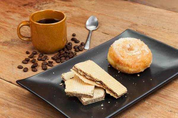 Coffee and wafer stick and donuts sugar — Stock Photo, Image