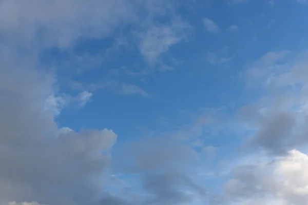 Céu azul perfeito — Fotografia de Stock