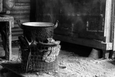 Kömür ile pişirmek