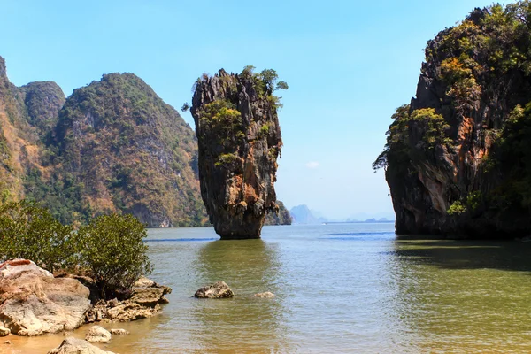 Ko Tapu or James Bond Island — Stockfoto