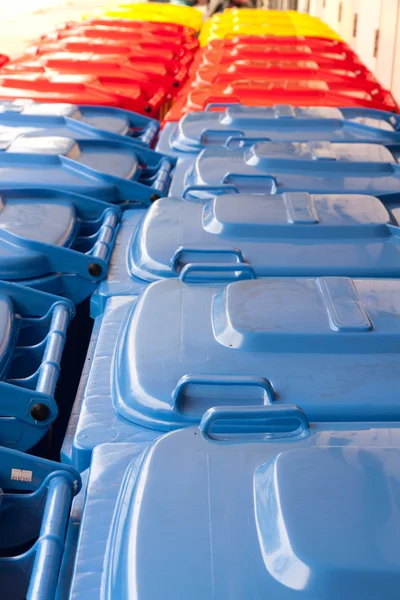 Blue red yellow bins — Stock Photo, Image