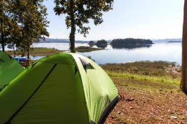 Riverside adlı kamp