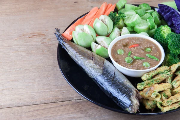Fisksås Saba shoyu yaki och chili pasta — Stockfoto