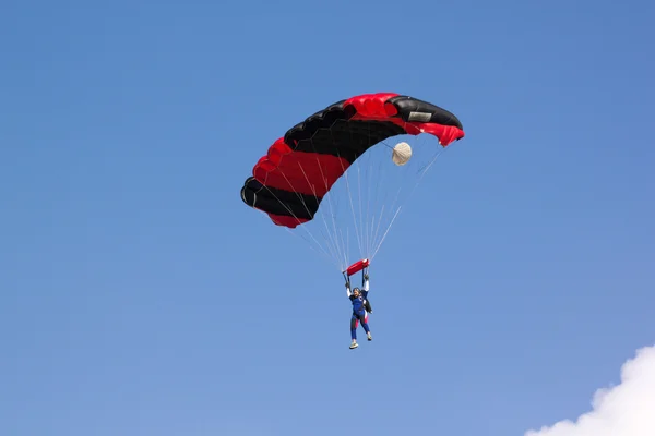 Skydiving di langit — Stok Foto