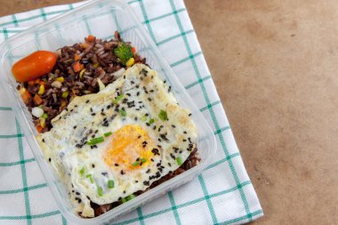 Tay Fried Rice Benjarong