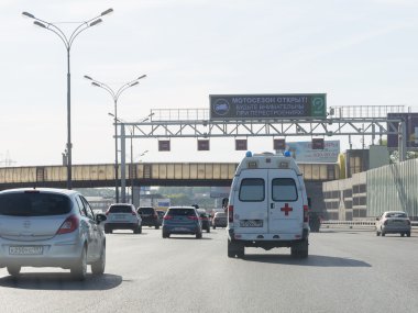 çocuk araba ambulans meydan okumak için Moskova rides
