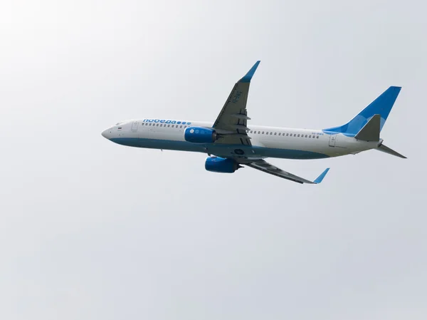 Boeing 737-8LJ, companhias aéreas Victory — Fotografia de Stock