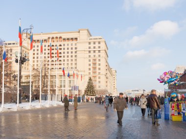 Moskova Noel meydanında modacı