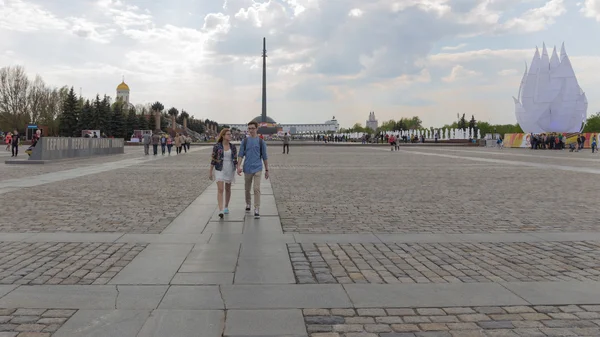 Turistas en Victory Park, Moscú —  Fotos de Stock