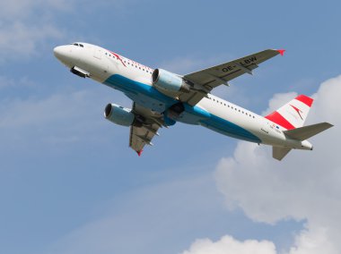 Airbus A-320-214 Avusturya Havayolları